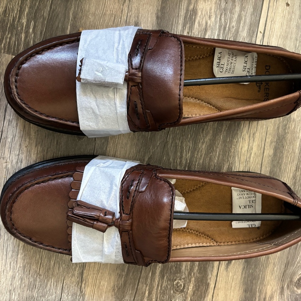 Men’s Dockers Sinclair Brown Leather Loafers with Slip-On Design
